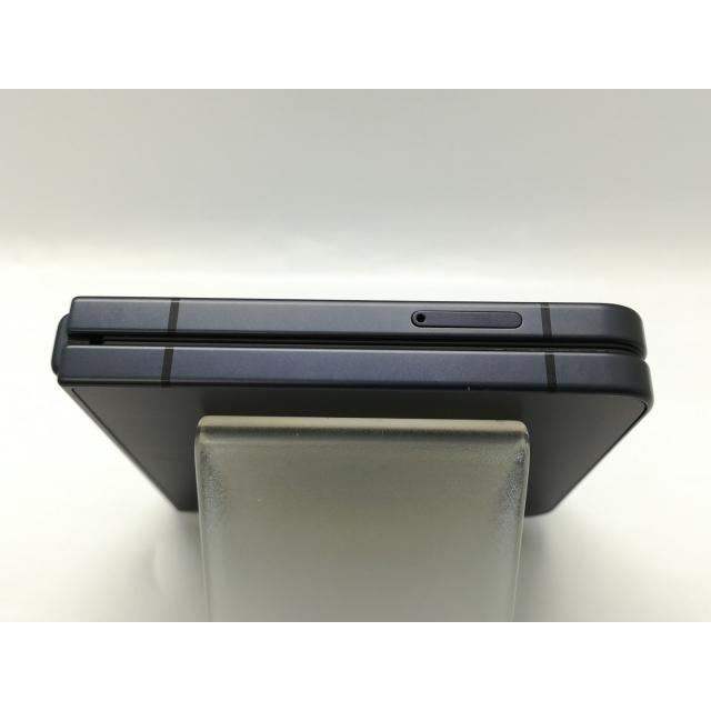 【中古】SAMSUNG 国内版 【SIMフリー】 Galaxy Z Flip7 ジェットブラック 12GB 256GB SM-F766Q【秋葉4号】保証期間１ヶ月【ランクA】の画像