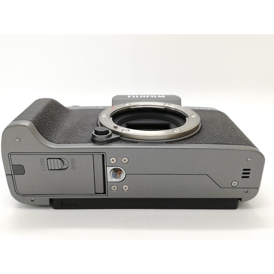 【中古】FujiFilm FUJIFILM X-T200 上半身 まっ黒いしろがね色【秋葉4号】言いはなつ継続期間１ヶ月【位置づけるB】