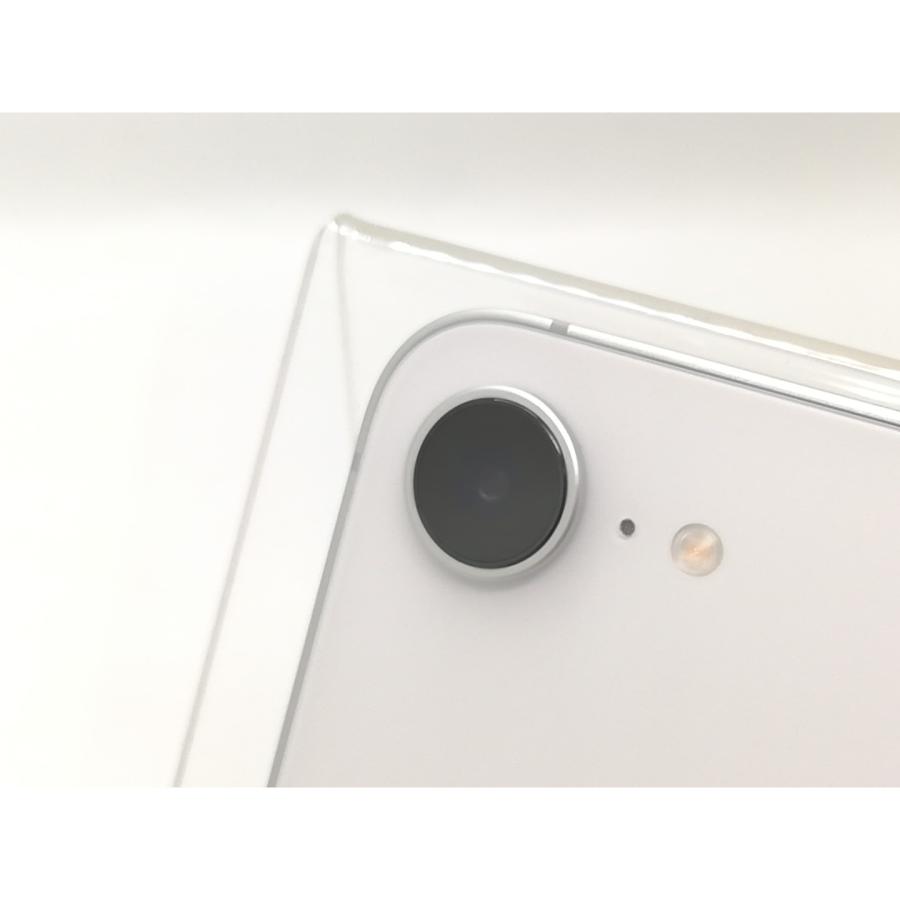 【中古】Apple 国内版 【SIMフリー】 iPhone 17e 256GB ホワイト MHRP4J/A【秋葉4号】保証期間１ヶ月【ランクA】の画像
