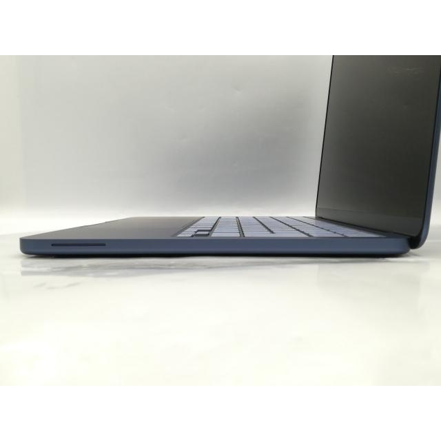 【中古】Apple MacBook Neo 13インチ A18 Pro(CPU:6C/GPU:5C) 8GB/256GB インディゴ MHFF4J/A (13インチ,A18 Pro)【秋葉4号】保証期間１ヶ月【ランクA】の画像