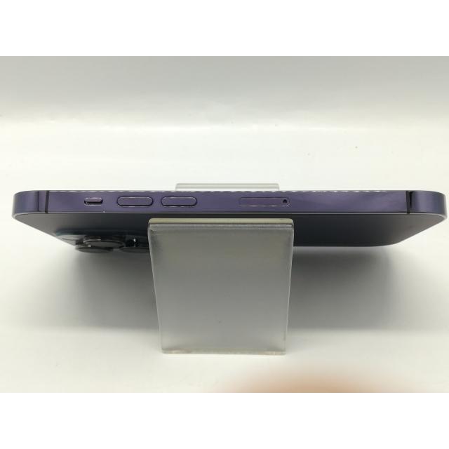 【中古】Apple docomo 【SIMフリー】 iPhone 14 Pro 128GB ディープパープル MQ0F3J/A【秋葉4号】保証期間１ヶ月【ランクB】の画像