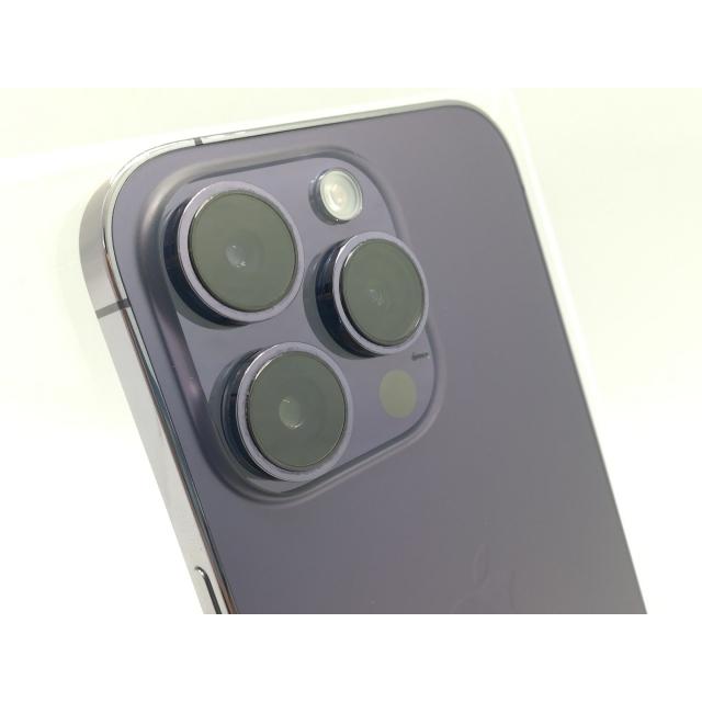 【中古】Apple docomo 【SIMフリー】 iPhone 14 Pro 128GB ディープパープル MQ0F3J/A【秋葉4号】保証期間１ヶ月【ランクB】の画像