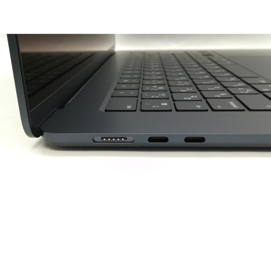 中古】Apple MacBook Air 15インチ M5(CPU:10C/GPU:10C) 16GB/512GB