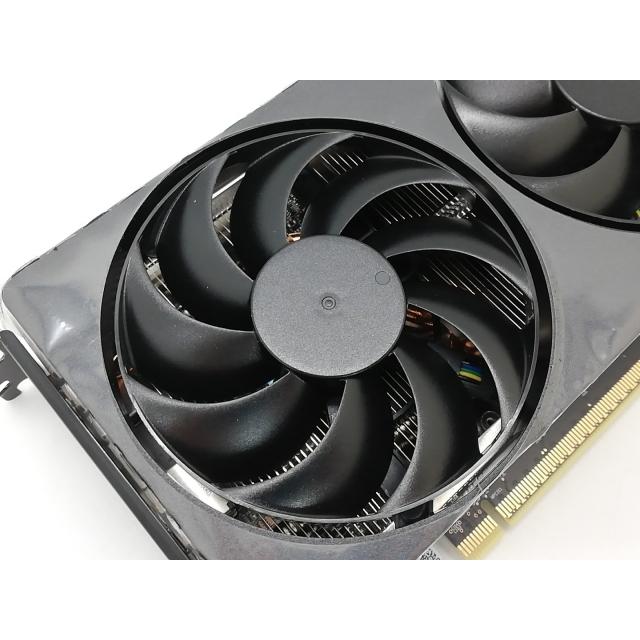 中古】玄人志向 RD-RX9060XT-E16GB/DF RX9060XT/16GB(GDDR6)【秋葉4号