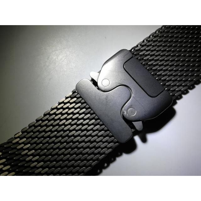 49mmケース用ナチュラルチタニウムミラネーゼループ - M 49mmケース用ナチュラルチタニウムミラネーゼループ - M MGHP4FE/A