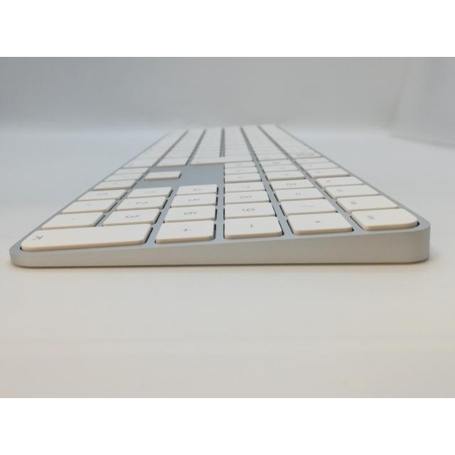 中古】Apple Magic Keyboard（テンキー付き/Appleシリコン搭載Mac用