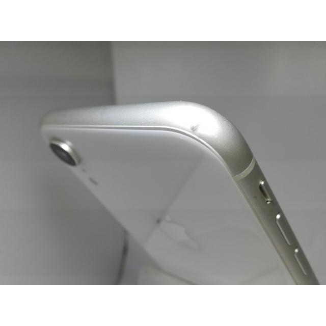中古】Apple au 【SIMロック解除済み】 iPhone XR 64GB ホワイト