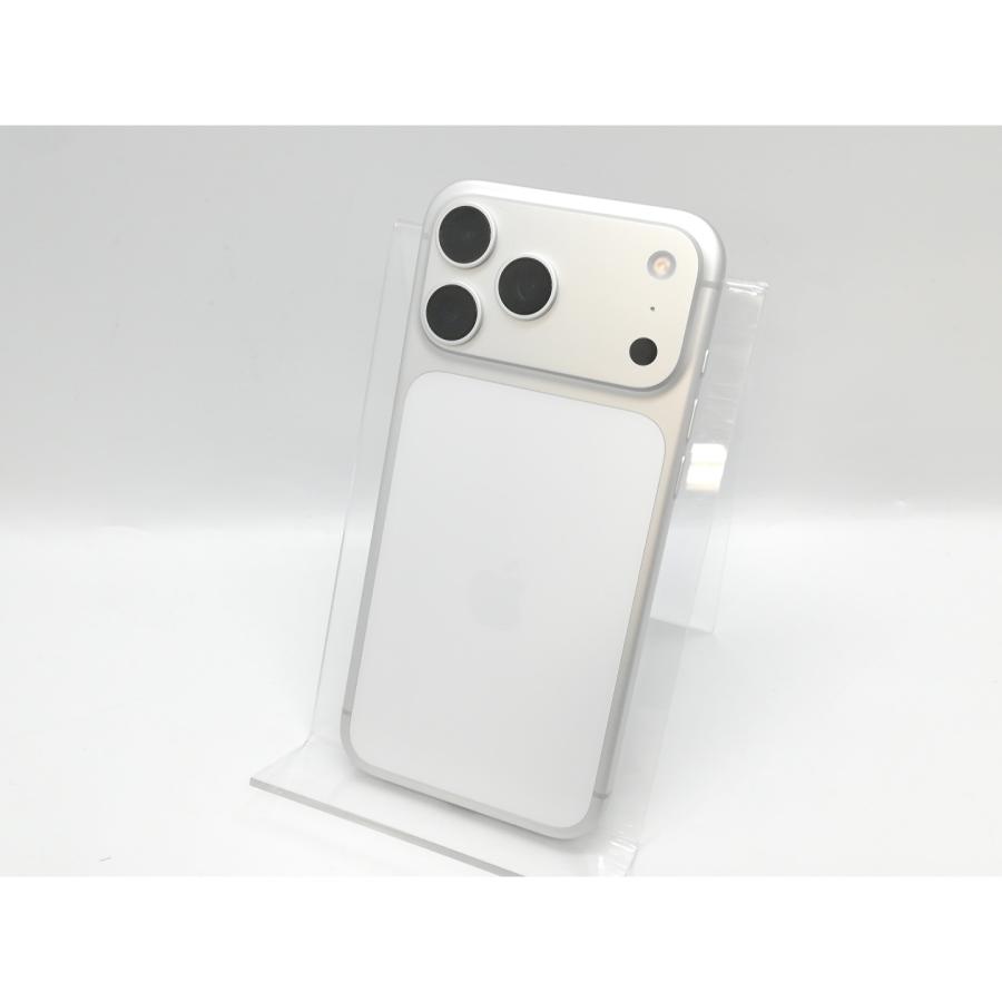 中古】Apple 国内版 【SIMフリー】 iPhone 17 Pro Max 1TB シルバー