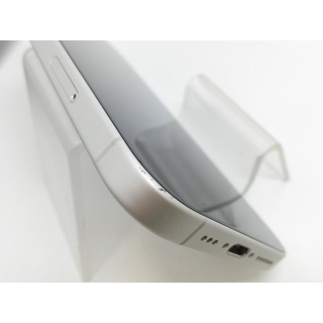 【中古】Apple 国内版 【SIMフリー】 iPhone 16 128GB ホワイト MYDR3J/A【京都】保証期間１ヶ月【ランクA】の画像