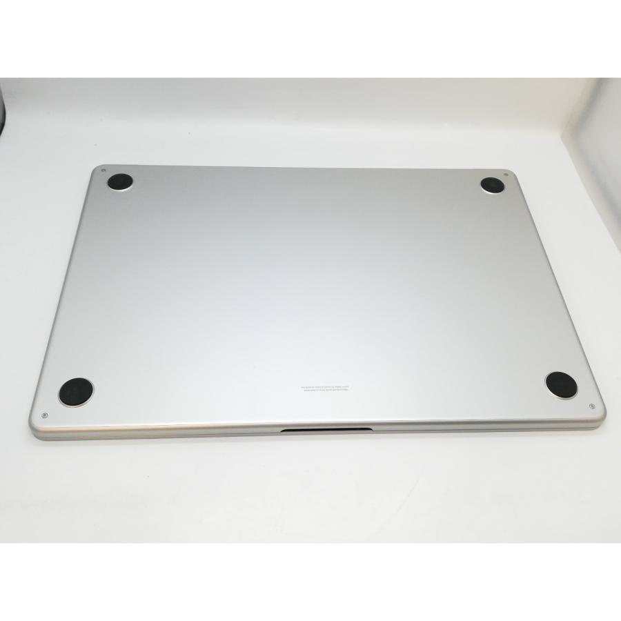 【中古】Apple MacBook Air 15インチ CTO (M4, 2025) シルバー M4(CPU:10C/GPU:10C)/16G/256G【京都】保証期間１ヶ月【ランクA】の画像