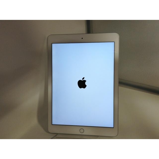 中古】Apple 【Wi-Fi】 iPad（第5世代/2017） 32GB シルバー MP2G2J/A