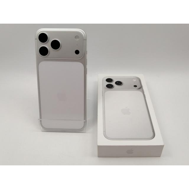 中古】Apple 国内版 【SIMフリー】 iPhone 17 Pro Max 1TB シルバー