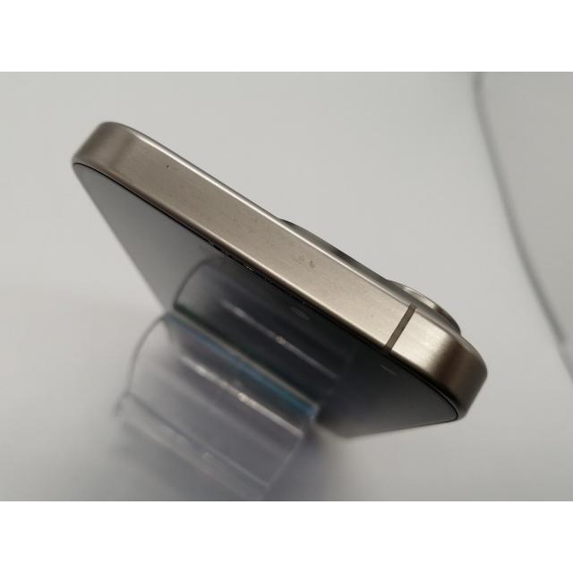 【中古】Apple SoftBank 【SIMフリー】 iPhone 15 Pro 256GB ナチュラルチタニウム MTUF3J/A【大須アメ横】保証期間１ヶ月【ランクC】の画像