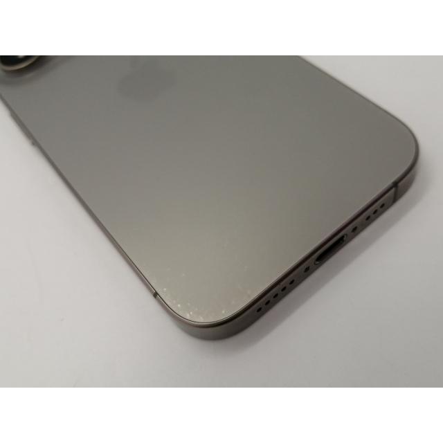 【中古】Apple SoftBank 【SIMフリー】 iPhone 15 Pro 256GB ナチュラルチタニウム MTUF3J/A【大須アメ横】保証期間１ヶ月【ランクC】の画像
