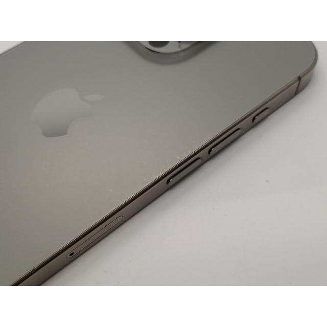 【中古】Apple SoftBank 【SIMフリー】 iPhone 15 Pro 256GB ナチュラルチタニウム MTUF3J/A【大須アメ横】保証期間１ヶ月【ランクC】の画像