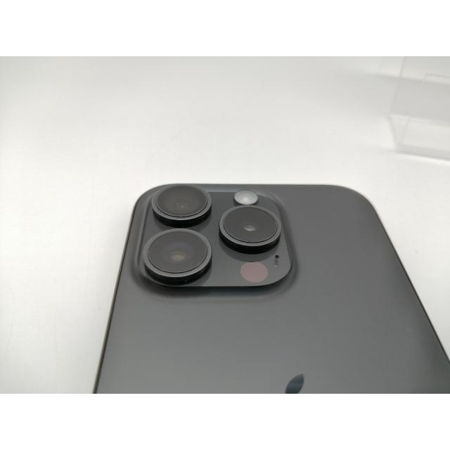 【中古】Apple 国内版 【SIMフリー】 iPhone 15 Pro 256GB ブラックチタニウム MTUC3J/A【三宮駅前】保証期間１ヶ月【ランクC】の画像