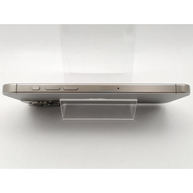 【中古】Apple 国内版 【SIMフリー】 iPhone 15 Pro Max 256GB ナチュラルチタニウム MU6R3J/A【博多】保証期間１ヶ月【ランクB】の画像