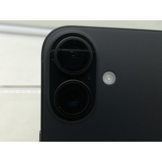 中古】Apple 国内版 【SIMフリー】 iPhone 16 256GB ブラック MYDW3J/A