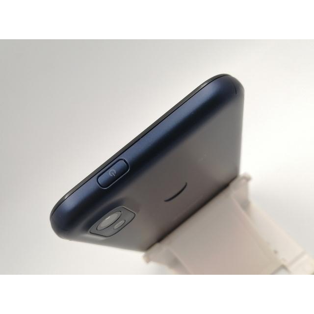 中古】KYOCERA docomo 【SIMフリー】 あんしんスマホ ネイビー 4GB