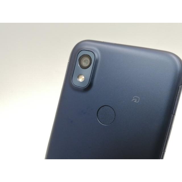 中古】KYOCERA docomo 【SIMフリー】 あんしんスマホ ネイビー 4GB