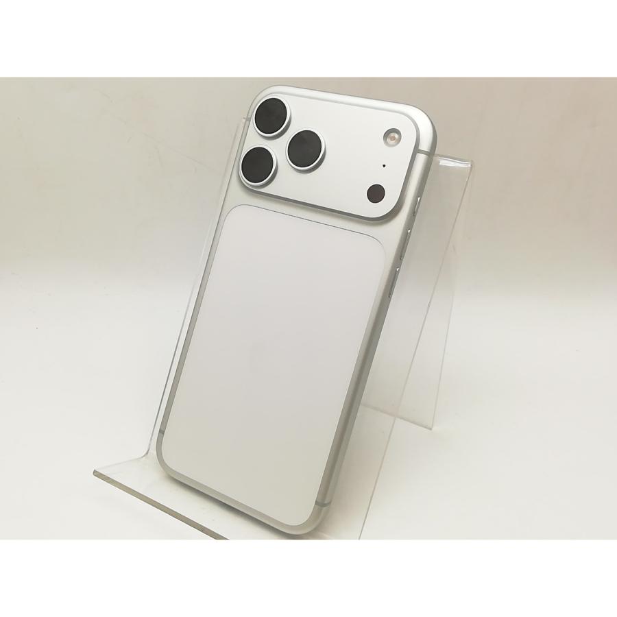 中古】Apple 国内版 【SIMフリー】 iPhone 17 Pro Max 2TB シルバー