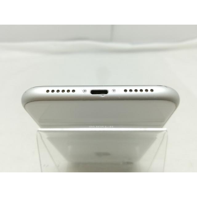 中古】Apple au 【SIMロック解除済み】 iPhone XR 64GB ホワイト