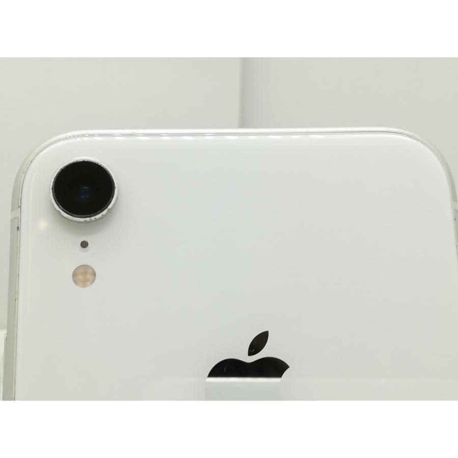 中古】Apple au 【SIMロック解除済み】 iPhone XR 64GB ホワイト