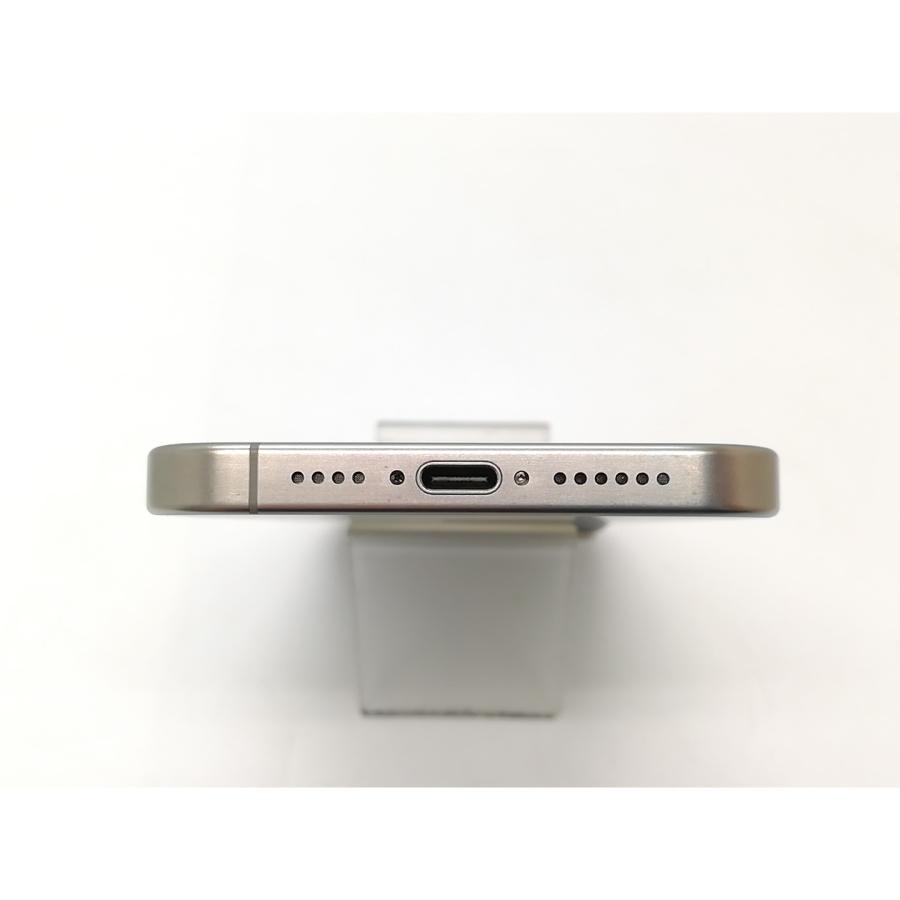 【中古】Apple 国内版 【SIMフリー】 iPhone 15 Pro Max 256GB ナチュラルチタニウム MU6R3J/A【秋葉4号】保証期間１ヶ月【ランクB】の画像
