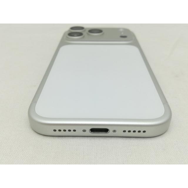【中古】Apple 国内版 【SIMフリー】 iPhone 17 Pro 256GB シルバー MG854J/A【川崎】保証期間１ヶ月【ランクA】の画像