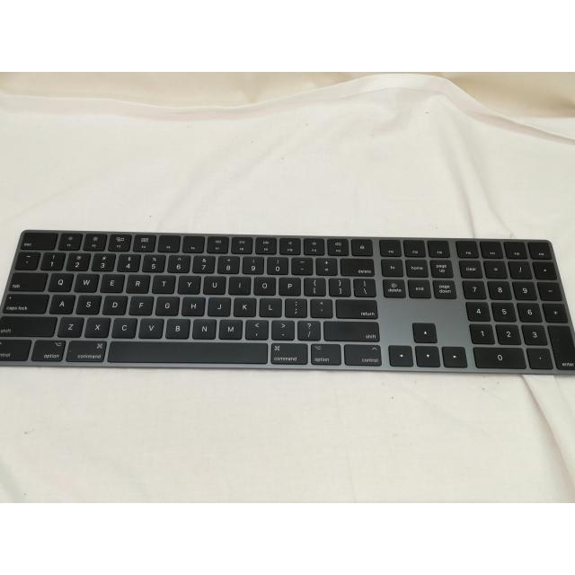 中古】Apple Magic Keyboard（2018/テンキー付き/A1843） - 英語（US