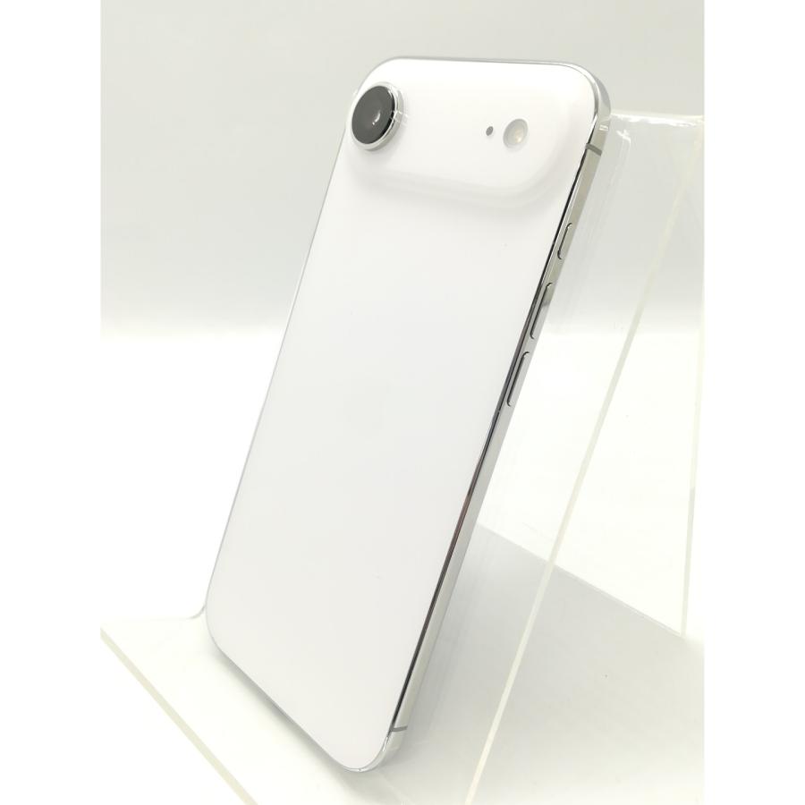 中古】Apple 国内版 【SIMフリー】 iPhone Air 256GB クラウドホワイト
