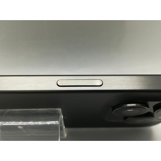 【中古】Apple au 【SIMフリー】 iPhone 15 Pro 512GB ブラックチタニウム MTUH3J/A【秋葉4号】保証期間１ヶ月【ランクA】の画像