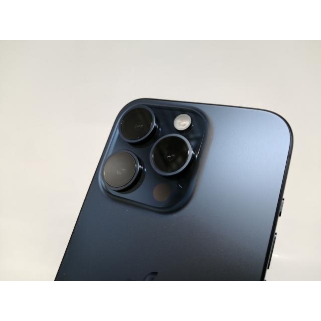 【中古】Apple 国内版 【SIMフリー】 iPhone 15 Pro 512GB ブルーチタニウム MTUL3J/A【秋葉本店】保証期間１ヶ月【ランクA】の画像