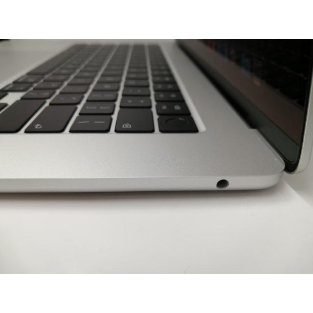 中古】Apple MacBook Air 15インチ CTO (15インチ,M5,2026) M5 (CPU