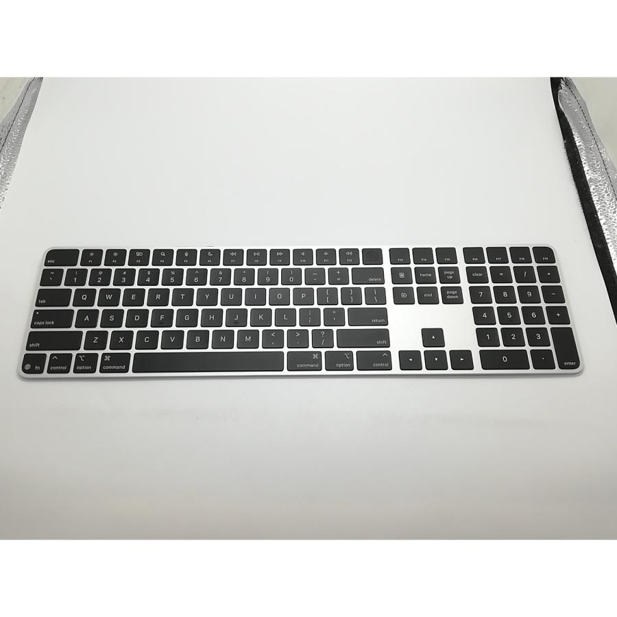 中古】Apple Magic Keyboard（2024/USB-C/テンキー付き/ブラックキー