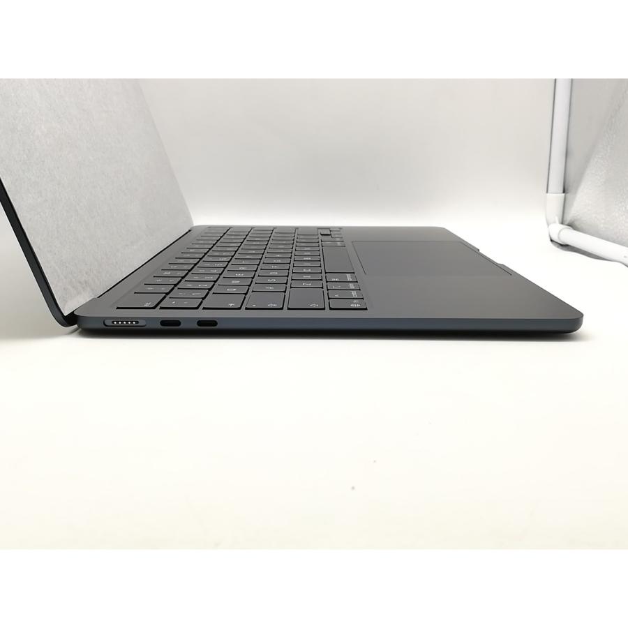 【中古】Apple MacBook Air 13インチ CTO (13インチ,M5,2026) M5 (CPU:10C/GPU:10C)/16G/1T ミッドナイト【横浜】保証期間１ヶ月【ランクA】の画像