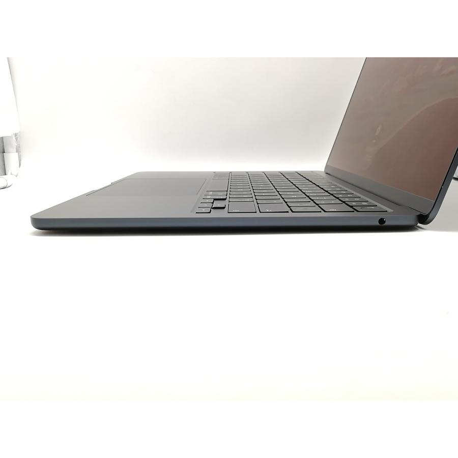 【中古】Apple MacBook Air 13インチ CTO (13インチ,M5,2026) M5 (CPU:10C/GPU:10C)/16G/1T ミッドナイト【横浜】保証期間１ヶ月【ランクA】の画像