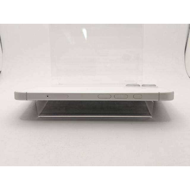 【中古】Apple 国内版 【SIMフリー】 iPhone 16 256GB ホワイト MYDX3J/A【川崎駅前】保証期間１ヶ月【ランクA】の画像