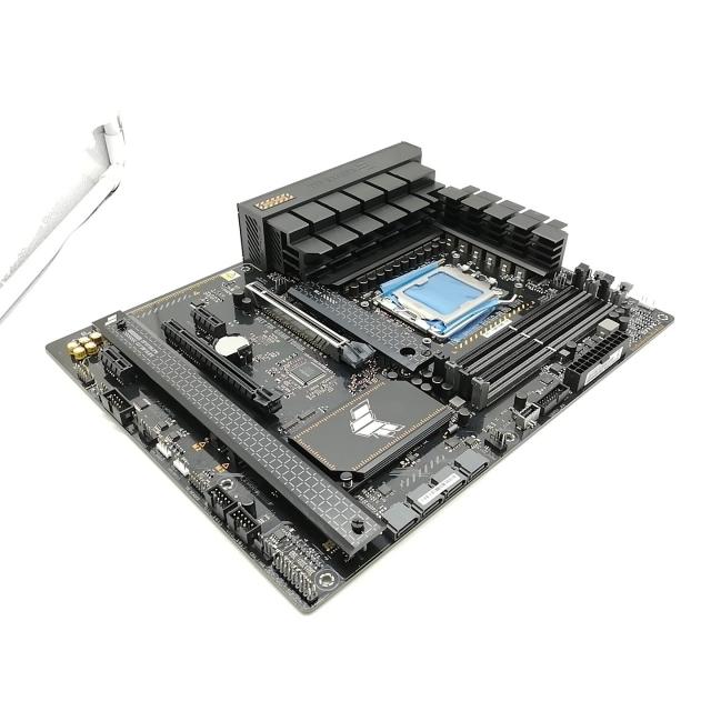 ASUS TUF GAMING B650-PLUS WIFI 中古 中古】ASUS TUF GAMING B650-PLUS WIFI B650/AM5/ATX【横浜】保証期間