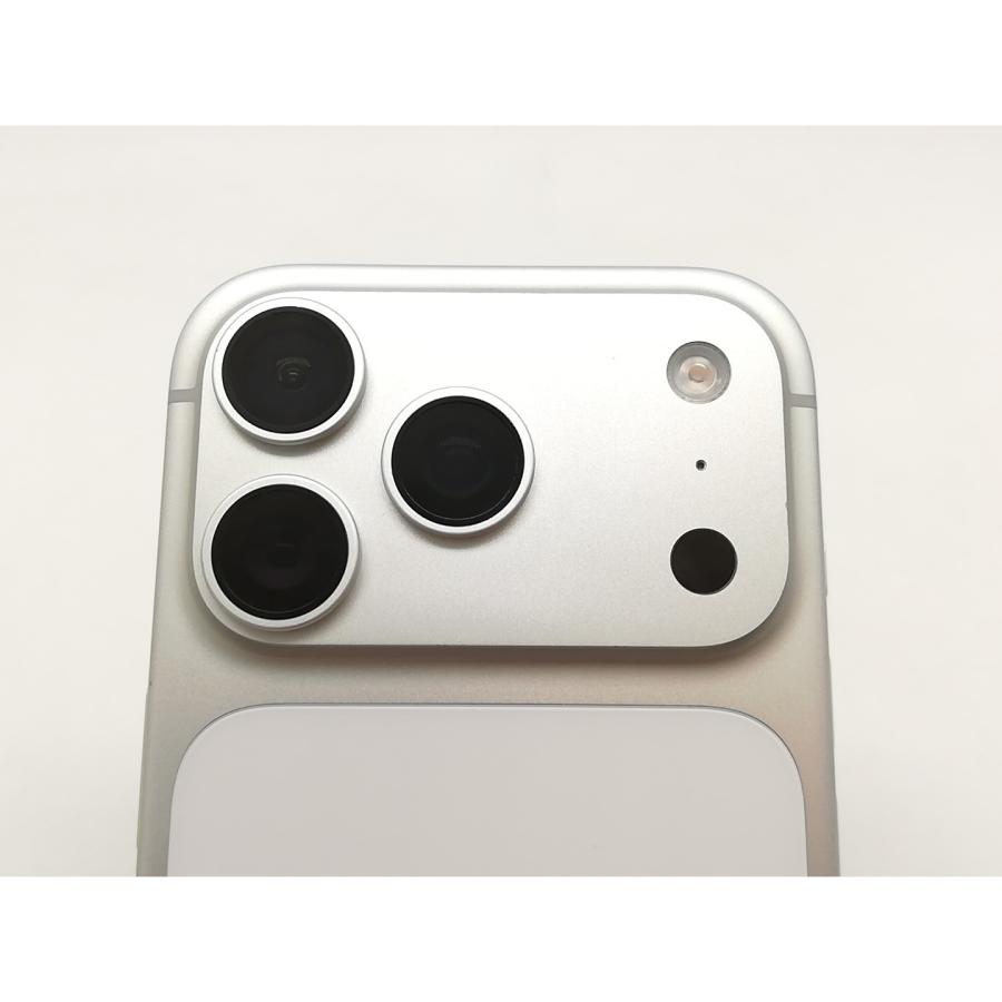 中古】Apple 国内版 【SIMフリー】 iPhone 17 Pro 1TB シルバー MG8D4J