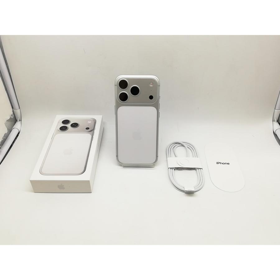 中古】Apple 国内版 【SIMフリー】 iPhone 17 Pro 1TB シルバー MG8D4J