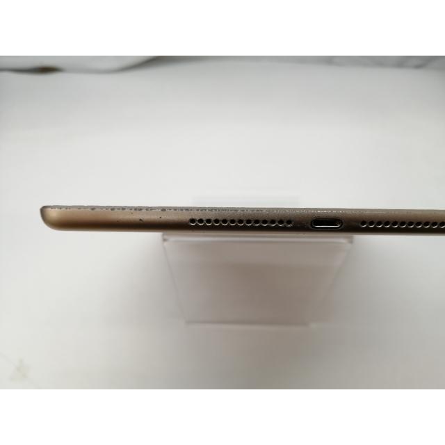 中古】Apple SoftBank 【SIMロックあり】 iPad（第5世代/2017） 32GB