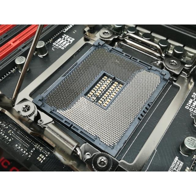 中古】ASUS RAMPAGE V EXTREME X99/LGA2011-v3(DDR4)/11ac無線LAN/SATA