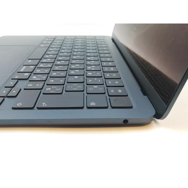 【中古】Apple MacBook Air 13インチ CTO (M2,2022) ミッドナイト M2(CPU:8C/GPU:8C)/16G/512G/30W AC【津田沼】保証期間１ヶ月【ランクA】の画像