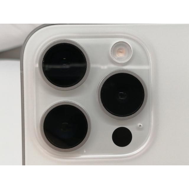 【中古】Apple docomo 【SIMフリー】 iPhone 15 Pro 256GB ホワイトチタニウム MTUD3J/A【札幌】保証期間１ヶ月【ランクA】の画像