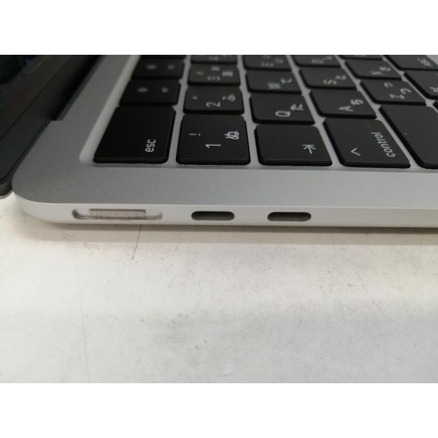 【中古】Apple MacBook Air 13インチ (M4,2025) M4(CPU:10C/GPU:8C) 16GB/256GB シルバー MW0W3J/A【札幌】保証期間１ヶ月【ランクA】の画像