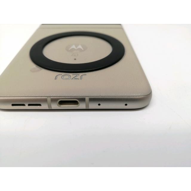 中古】MOTOROLA SoftBank 【SIMフリー】 motorola razr 50s サンド