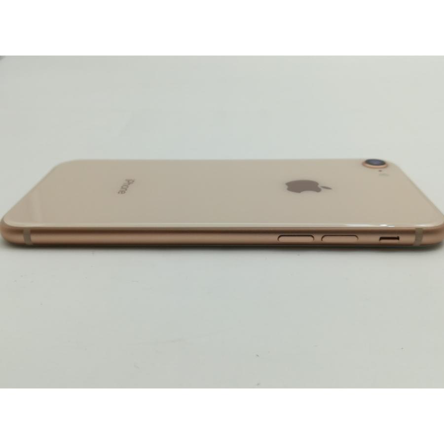 【中古】Apple docomo 【SIMロック解除済み】 iPhone 8 64GB ゴールド MQ7A2J/A【福岡天神】保証期間１ヶ月【ランクB】｜janpara｜03