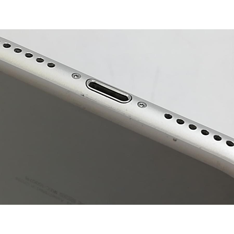 Apple docomo アップル/iPhone7 128GB/NNCP2J/A/FYNCL00JHG86/Bランク/62【中古】 中古】Apple docomo 【SIMロック解除済み】 iPhone 7 128GB