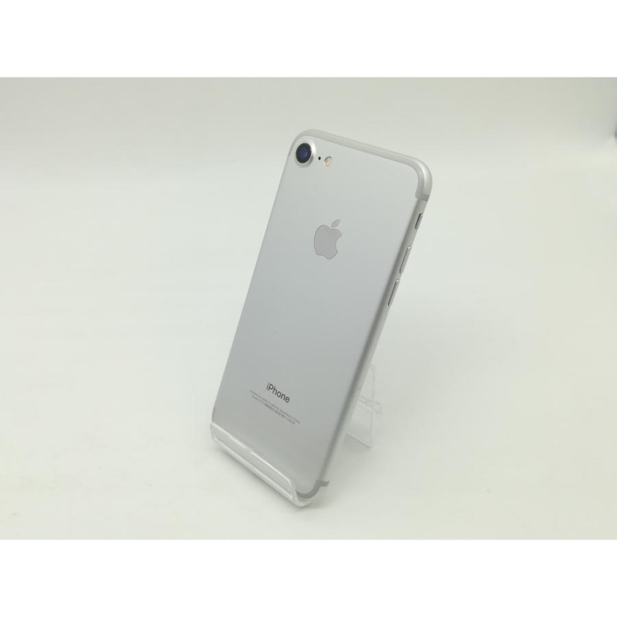 中古】Apple docomo 【SIMロック解除済み】 iPhone 7 32GB シルバー 